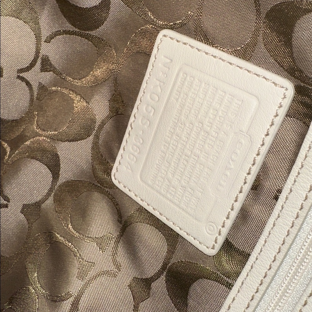Coach Chevron Shoulder Bag in Cream, Gold, and Yellow. PRE-OWNED. Like new. - Picture 7 of 8